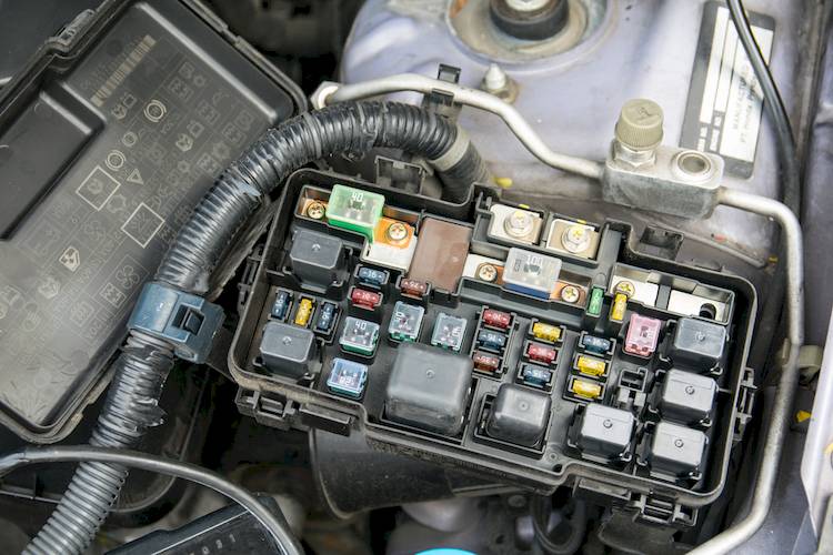 Symptoms of a Bad or Failing Anti-Lock Fuse Or Relay ... solenoid switch wiring diagram for x 9000 