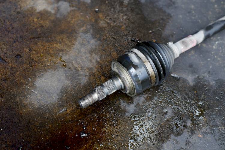 bad drive shaft u joint symptoms