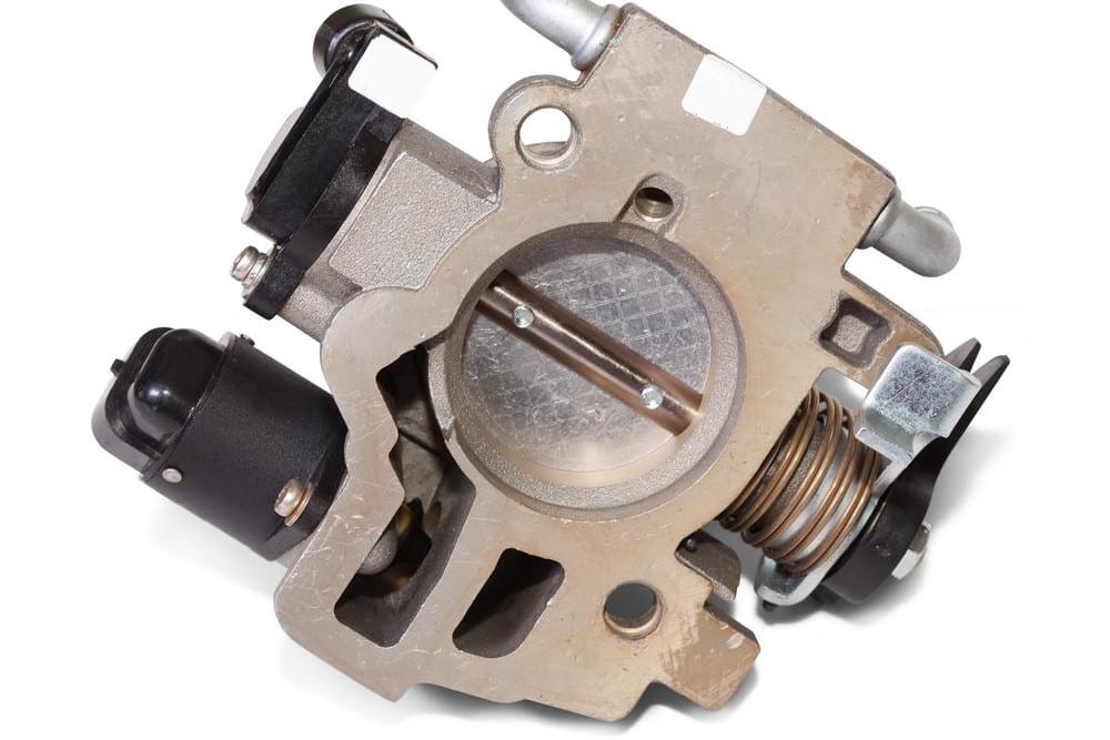 The 7 Signs That Could Mean Your Throttle Body Needs Cleaning - BreakerLink  Blog