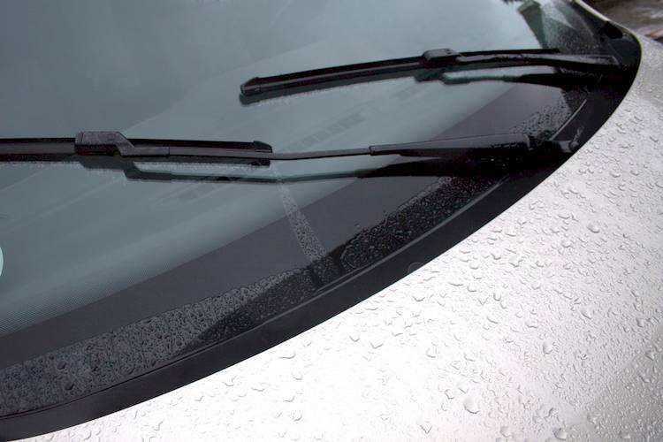 Can Windshield Wipers Damage Your Windshield?