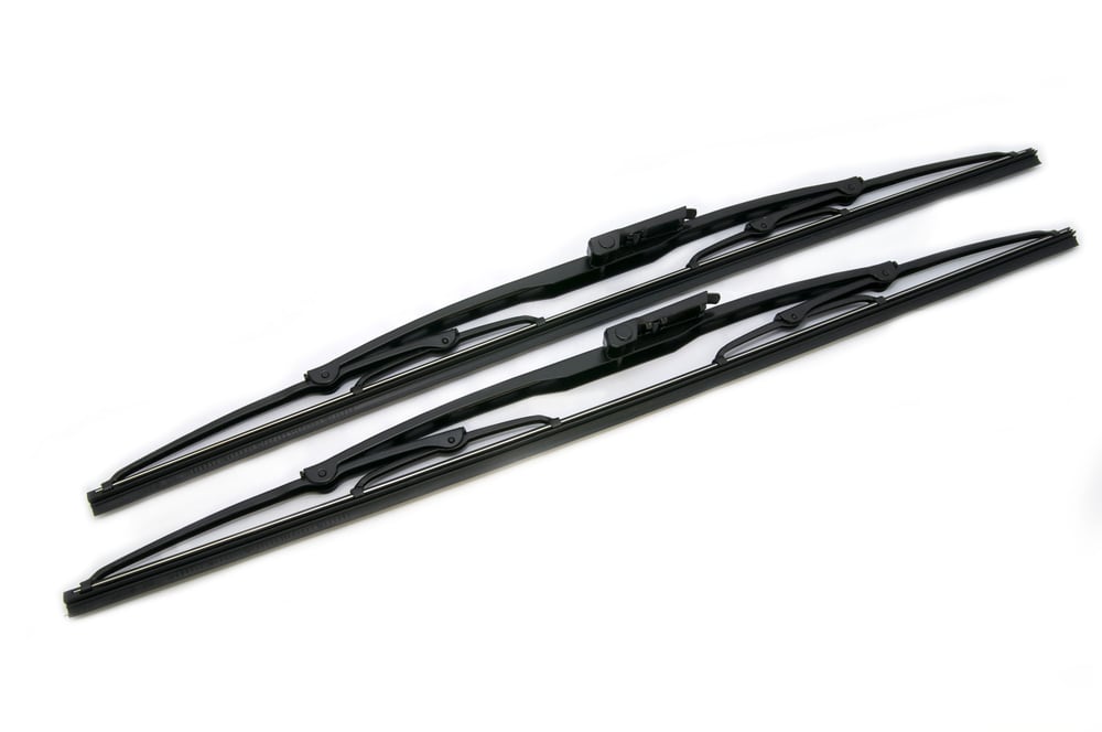 Symptoms of a Bad or Failing Windshield Wiper Refill