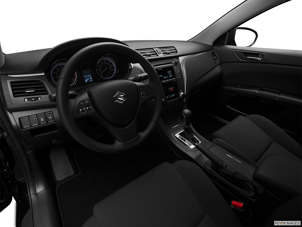 Suzuki Kizashi 2012 Interior