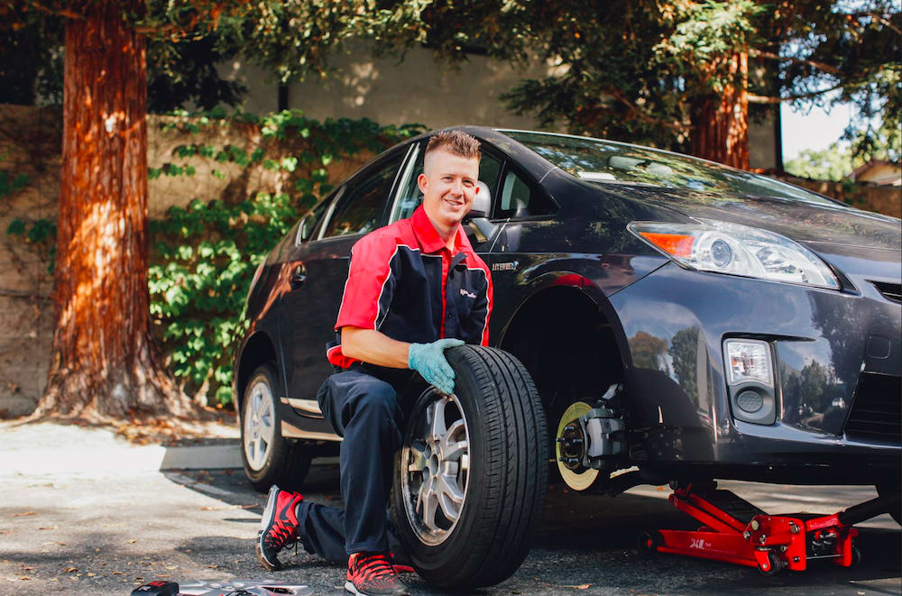 The Best Mechanic Clothing: 10 Items Every Technician Needs