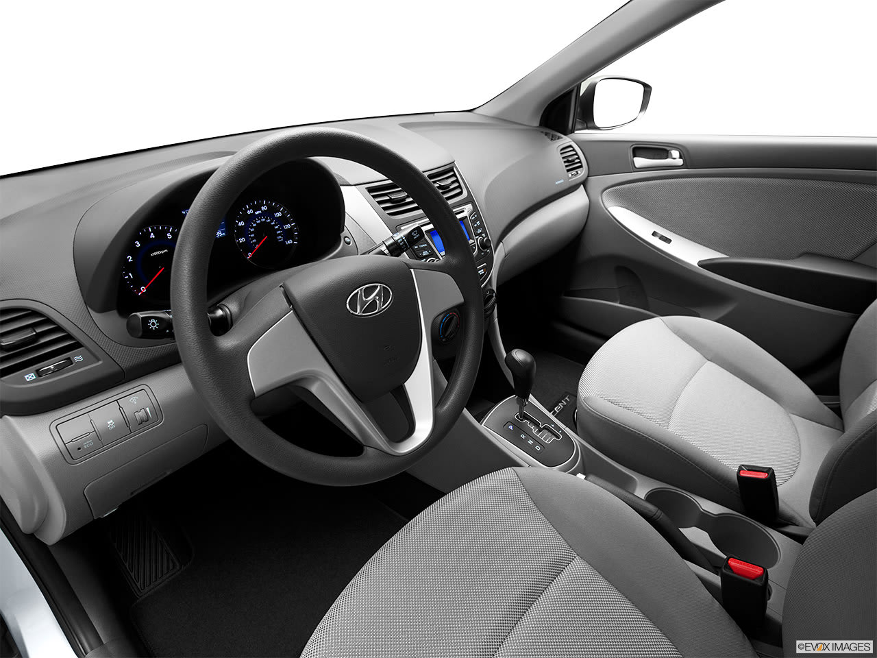 hyundai accent 2012 interior