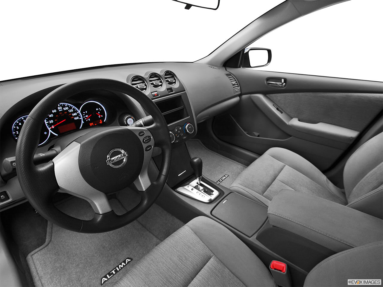 nisan altima 2012 interior