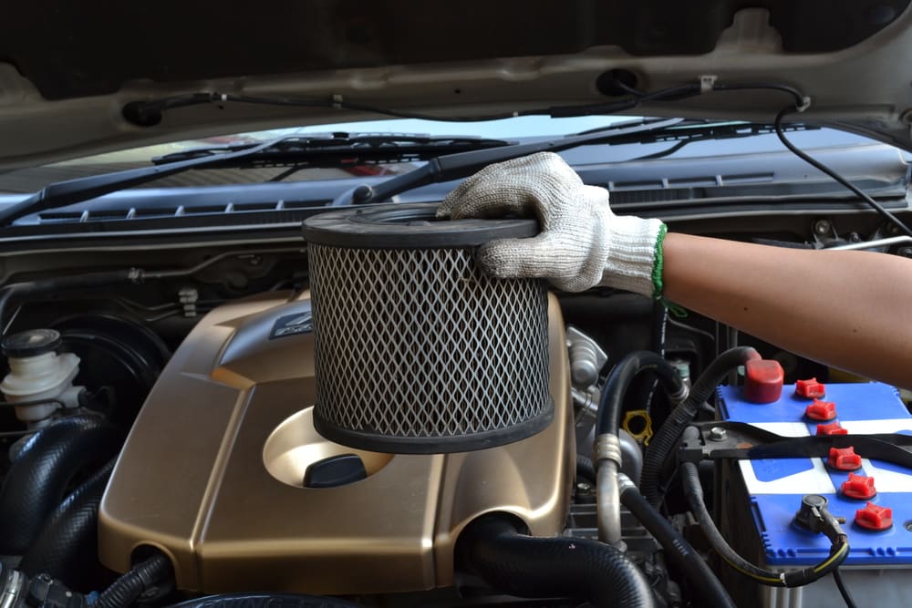 Symptoms of a 2024 bad air filter