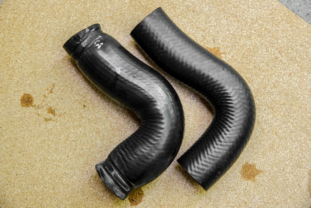 What Is the Difference Between the Upper and Lower Radiator Hose?