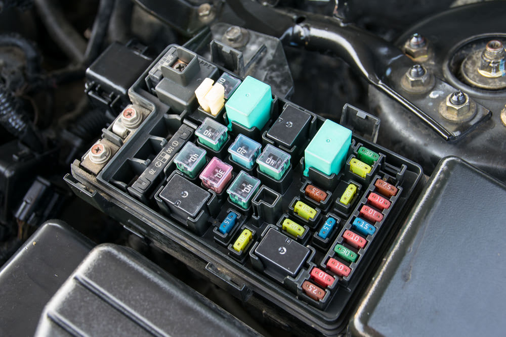 Signs Your Car Has a Blown Fuse | YourMechanic Advice 1999 ford f 150 fuse box diagram dome 