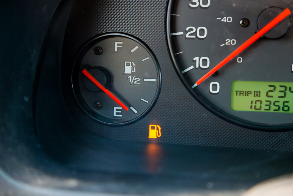 When Does The Gas Light Turn On In My Car YourMechanic Advice
