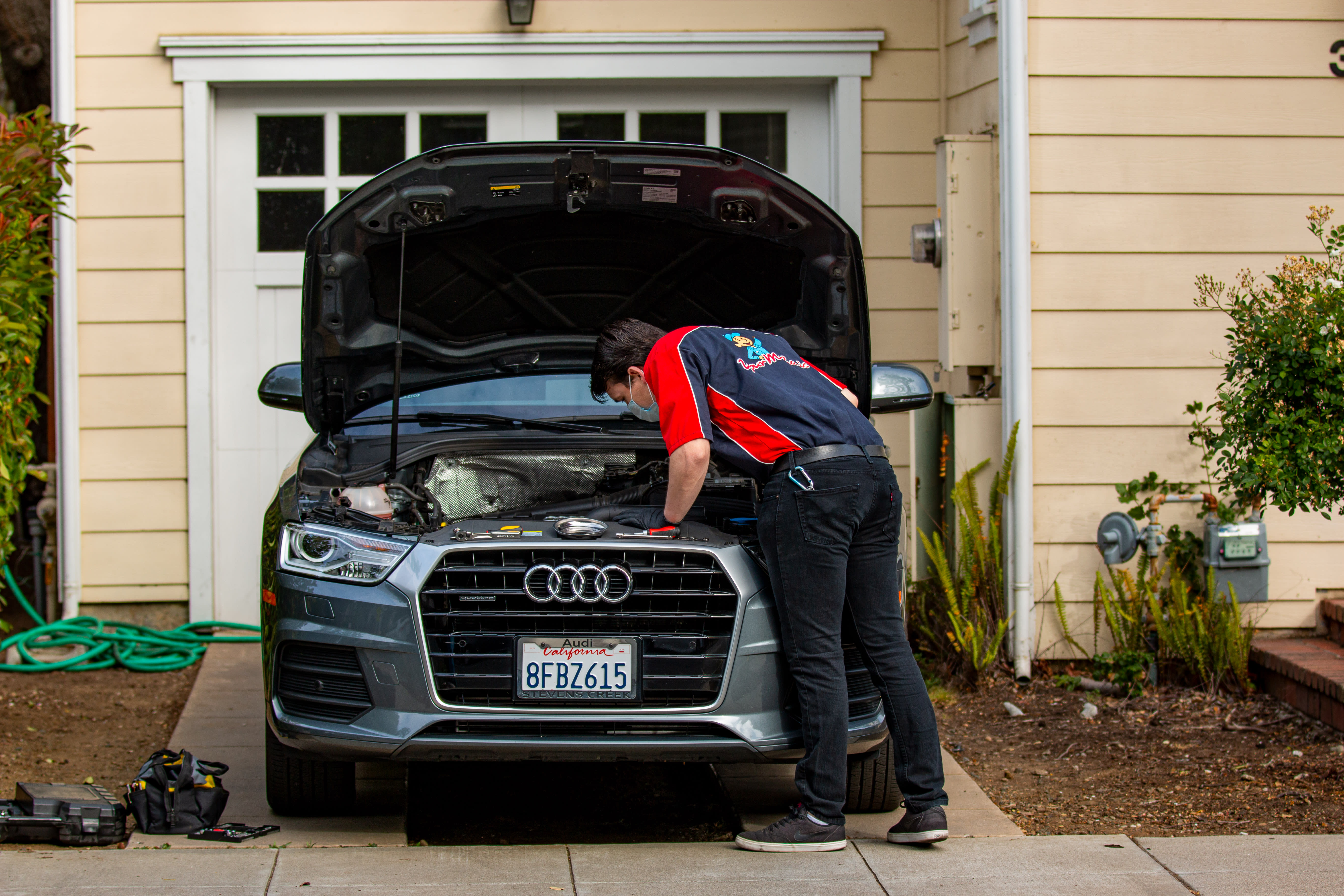 Mobile store car repair