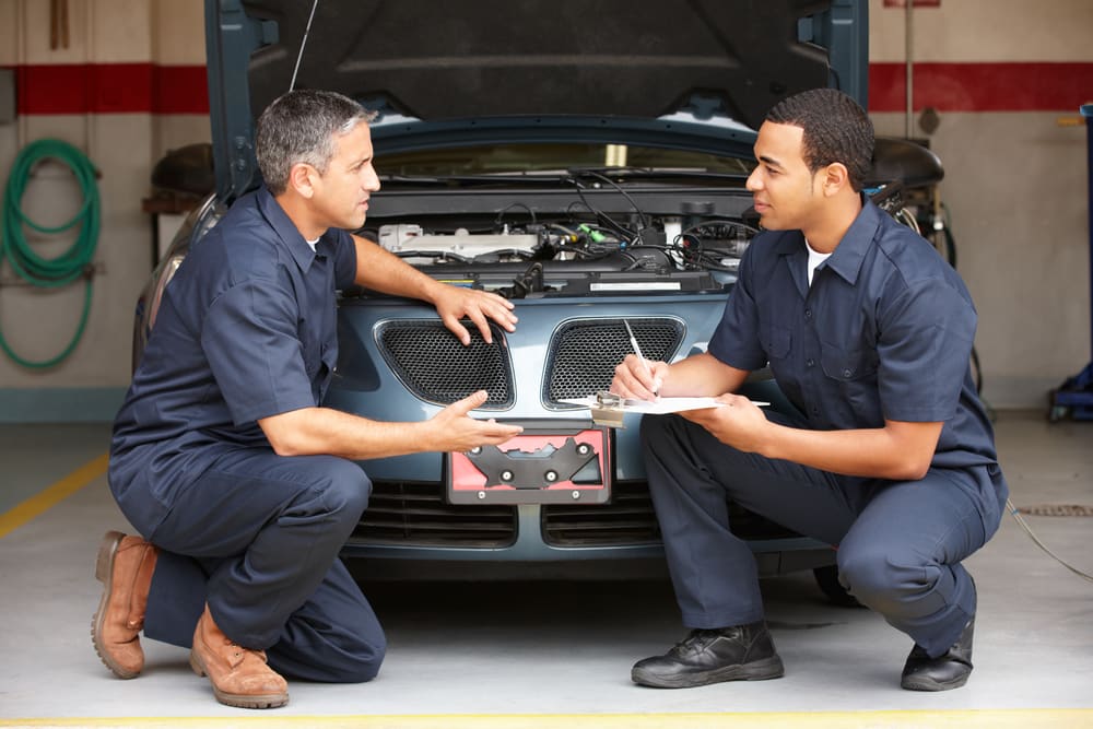 Auto sale technicians job