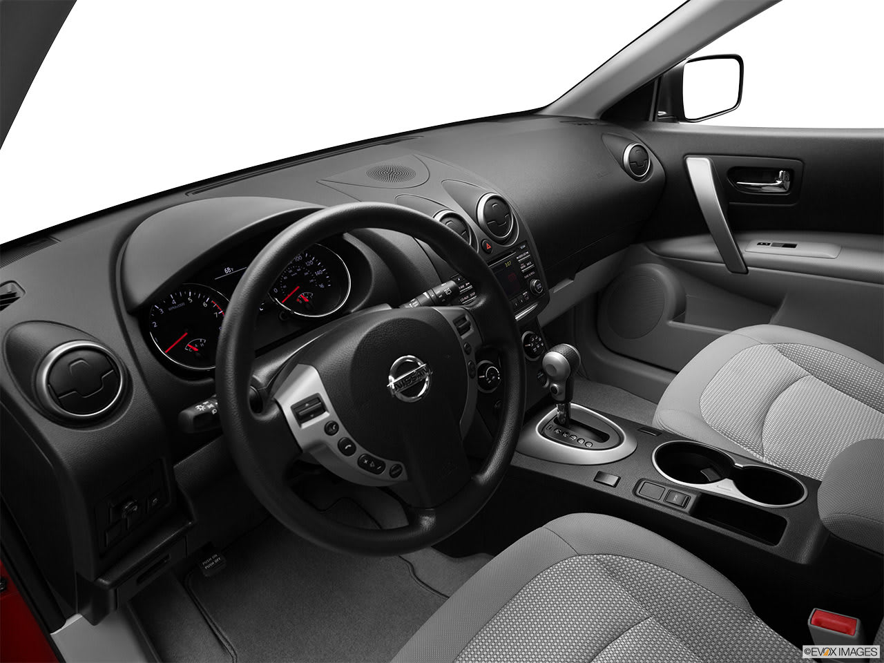 nissan rouge 2012 interior