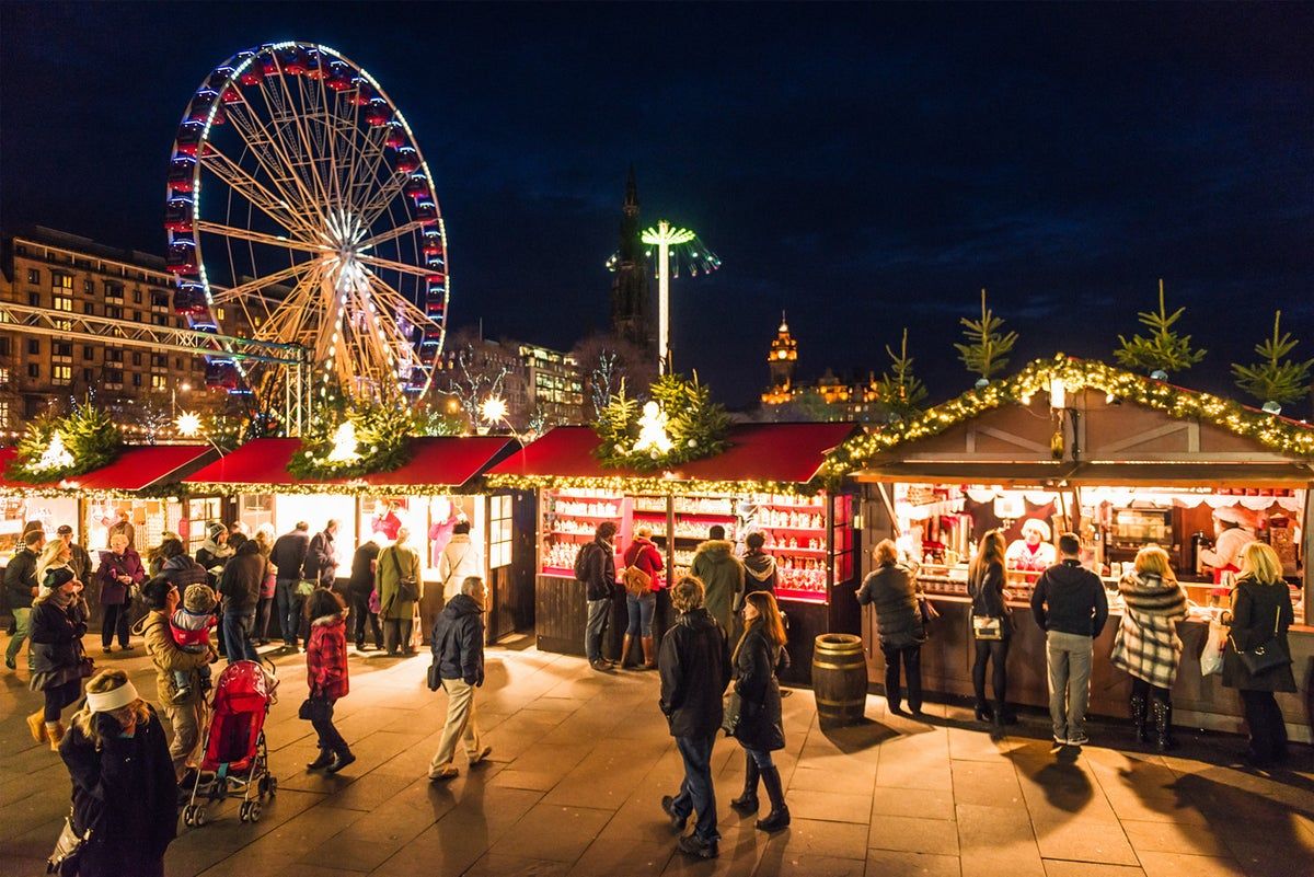 christmas-market-edinburgh-main.jpeg