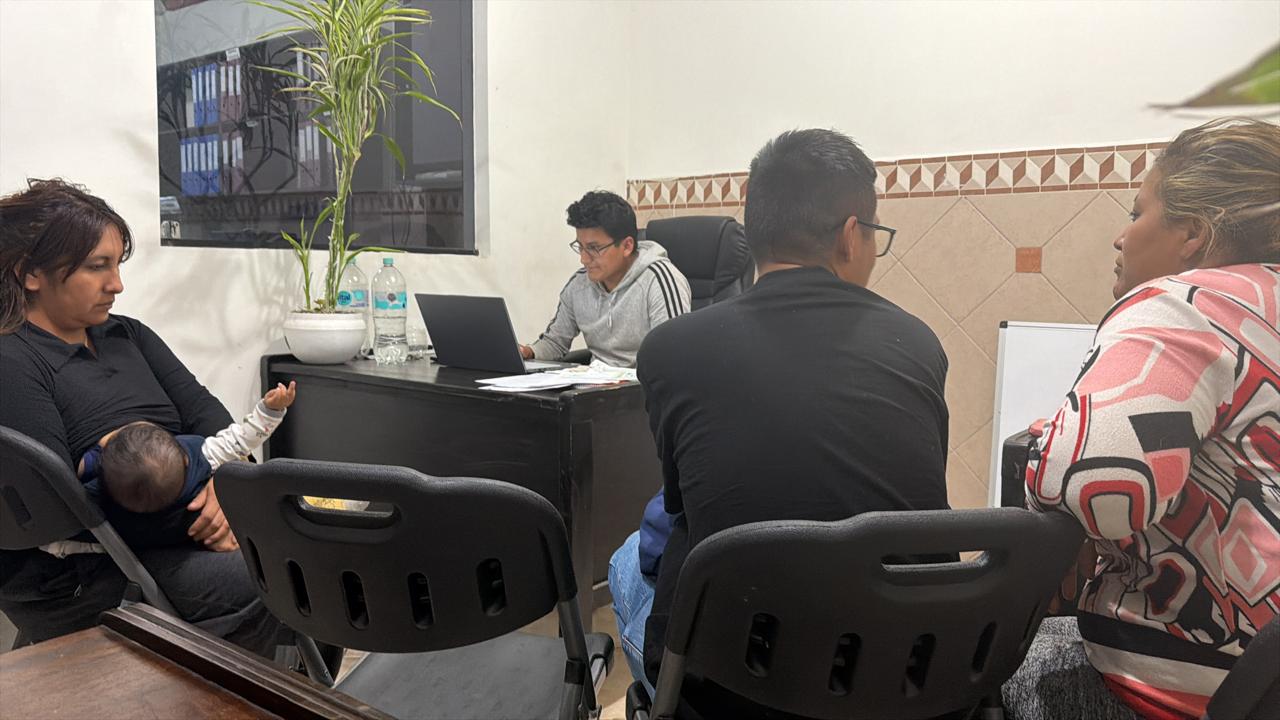 Equipo de Specces Home durante una jornada de trabajo