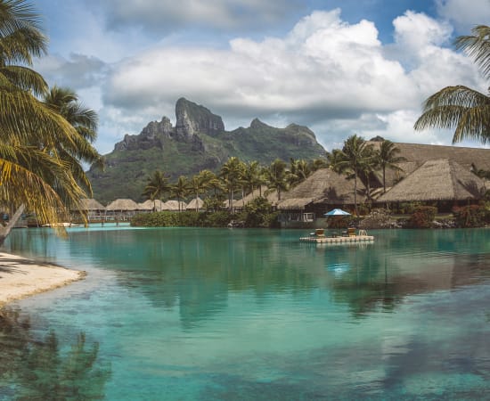 The High-End Traveler's Guide in French Polynesia