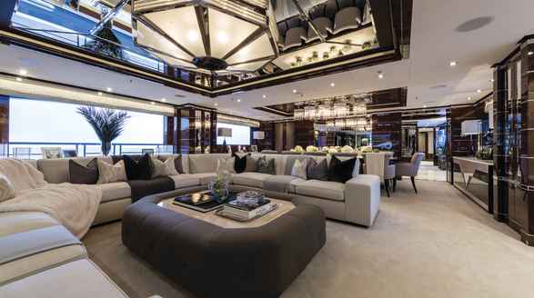 63m charter yacht Soundwave - main saloon