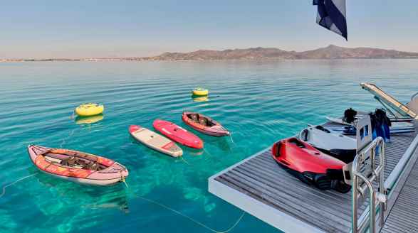 Christal Mio, 20m charter yacht