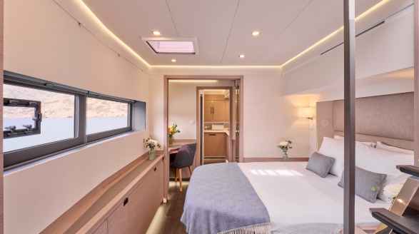 Dolly, 20m charter yacht