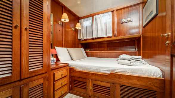 Myra, 27m charter yacht