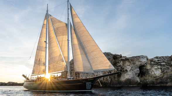 Myra, 27m charter yacht