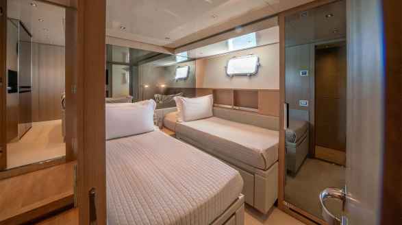 Squalo, 26m charter yacht