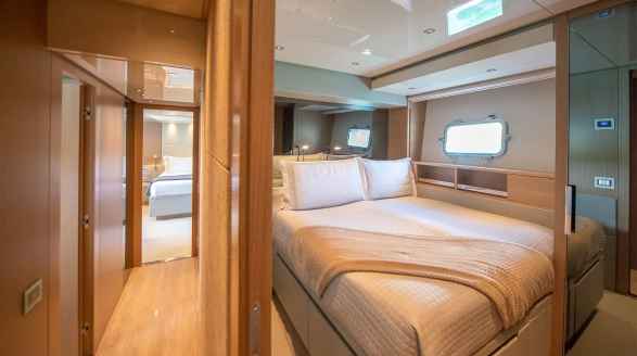 Squalo, 26m charter yacht