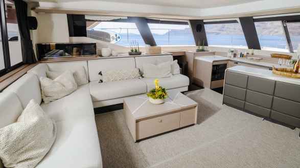 Alena, 20m charter yacht