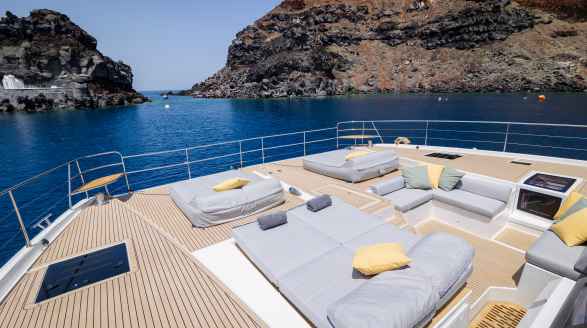 Alena, 20m charter yacht