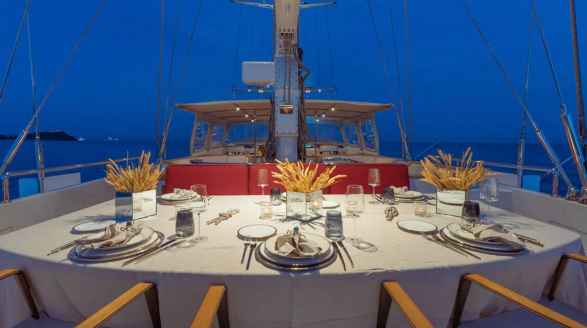 Almyra II, 50m charter yacht