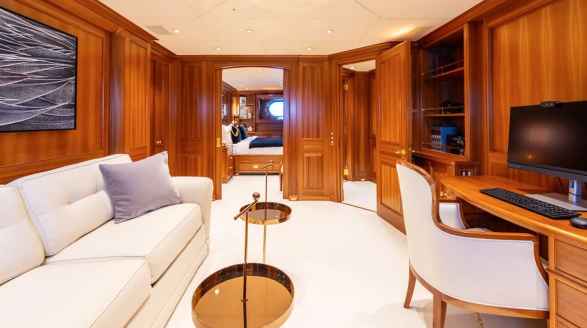 Almyra II, 50m charter yacht