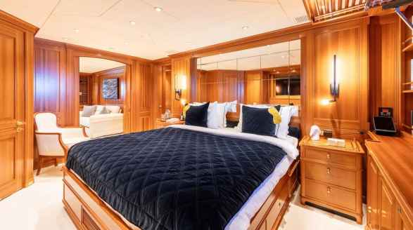 Almyra II, 50m charter yacht