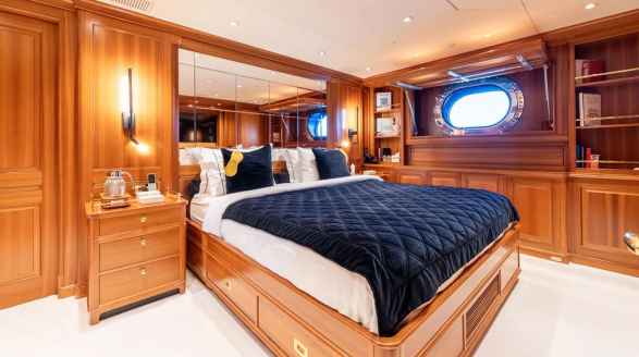 Almyra II, 50m charter yacht