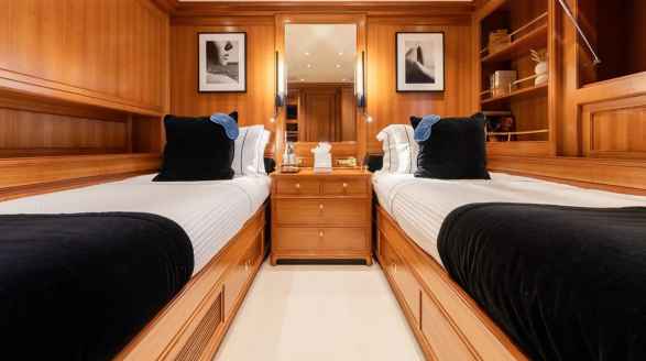 Almyra II, 50m charter yacht