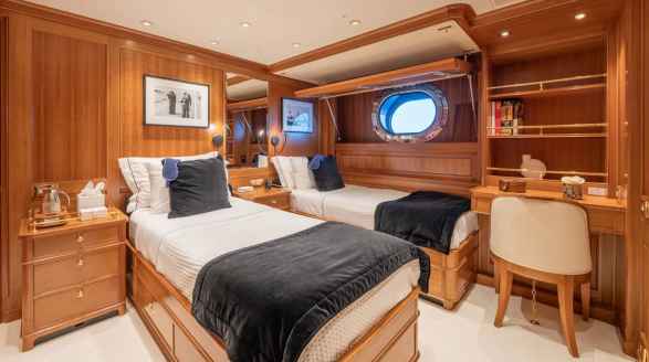 Almyra II, 50m charter yacht