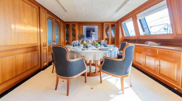 Almyra II, 50m charter yacht