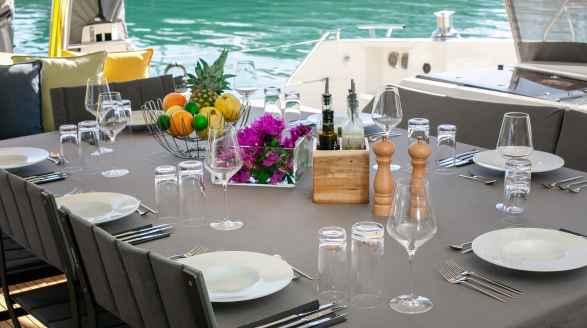 Aloia, 20m charter yacht