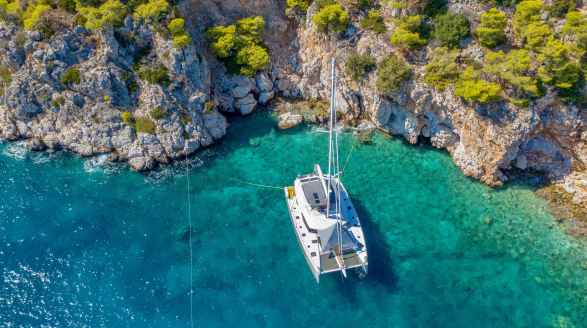 Aloia, 20m charter yacht