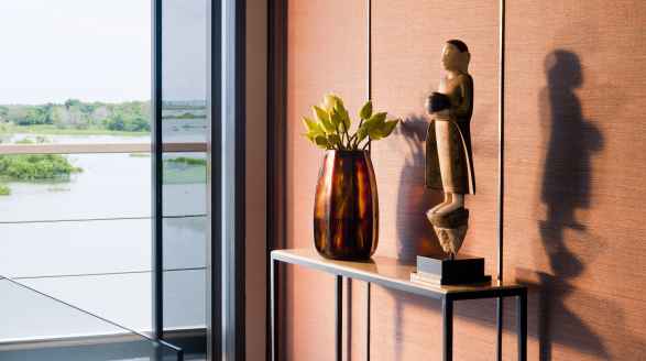 62m charter yacht Aqua Mekong