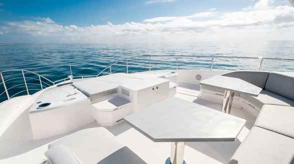Aura, 27m charter yacht