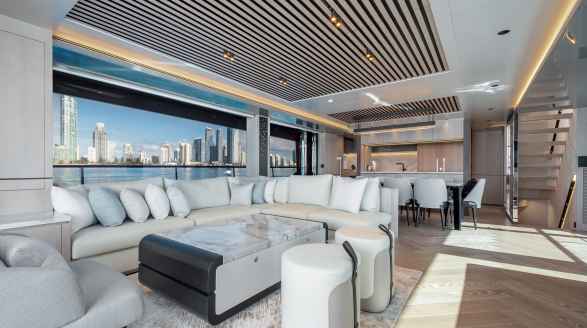 Aura, 27m charter yacht