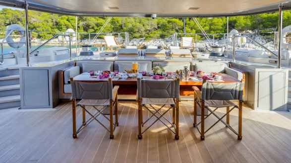 Baracuda Valletta, 50m charter yacht