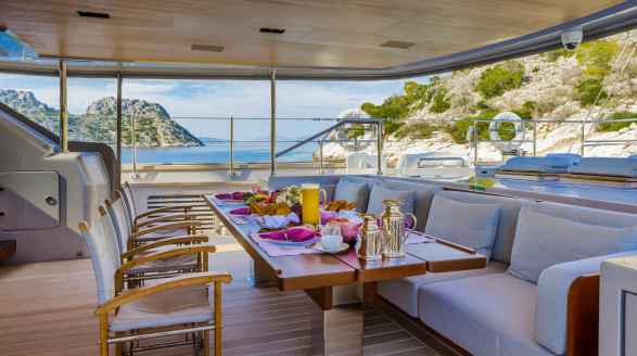 Baracuda Valletta, 50m charter yacht