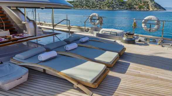 Baracuda Valletta, 50m charter yacht