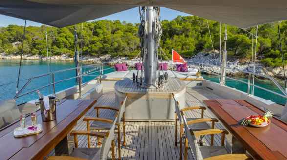 Baracuda Valletta, 50m charter yacht