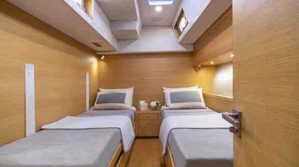 30m Perini Navi sailing yacht Black Lion for charter - twin suite