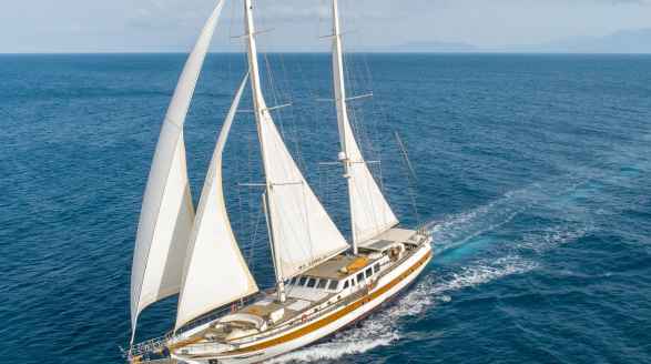 Caner IV, 36m charter yacht