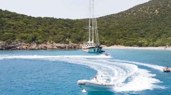 Caner IV, 36m charter yacht