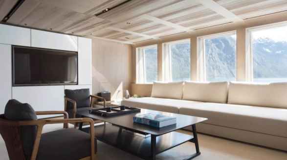 75.3m motor yacht Cloudbreak for charter - interior