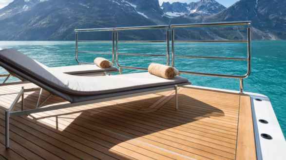 75.3m motor yacht Cloudbreak for charter - sun loungers on stern