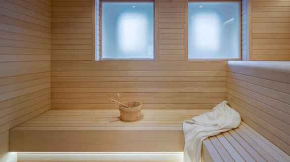 Ela, 50m charter yacht